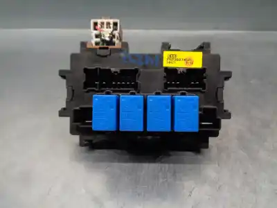 Tweedehands auto-onderdeel relais/zekeringenkastje voor renault koleos 2.0 dci diesel fap oem iam-referenties 252360745r