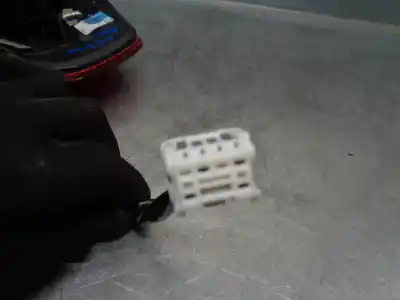 Second-hand car spare part left tailgate light for renault koleos 2.0 dci diesel fap oem iam references 26555jy00a  