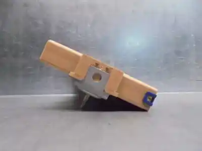 Peça sobressalente para automóvel em segunda mão módulo electrónico do fecho central por lexus is 200 (ds2/is2) 220d referências oem iam   232502741