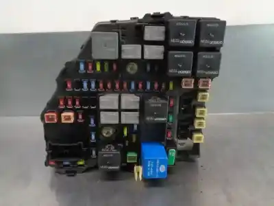 Second-hand car spare part fuse box unit for cadillac srx v6 elegance oem iam references p15208766