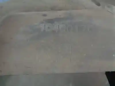 Автозапчастина б/у передня права колесна арка для cadillac srx v6 elegance посилання на oem iam 10400170 cesta 10a 