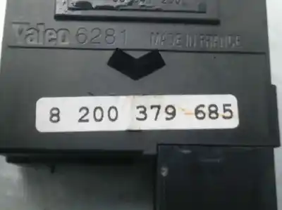 Second-hand car spare part headlights switch for renault clio iii expression oem iam references 8200379685  