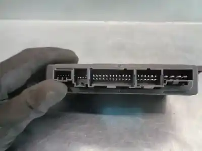 Автозапчастина б/у щит закр для cadillac srx v6 elegance посилання на oem iam 15251259  051111a