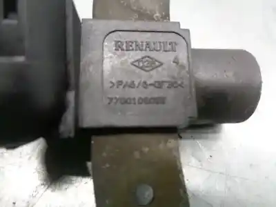 Pezzo di ricambio per auto di seconda mano sensore volano motore per renault clio ii fase ii (b/cb0) 1.5 dci diesel 65 cv / 48 kw riferimenti oem iam 7700109055  