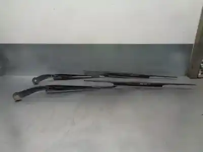 Second-hand car spare part front right windshield wiper arm for cadillac srx v6 elegance oem iam references 88958239  88958241