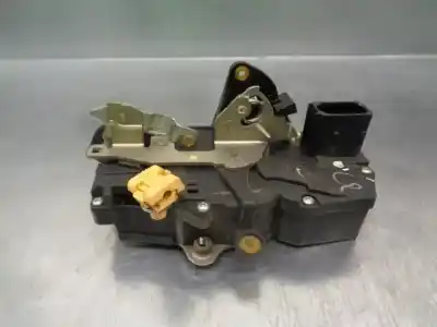 Second-hand car spare part left front door lock for cadillac srx v6 elegance oem iam references 15817041  