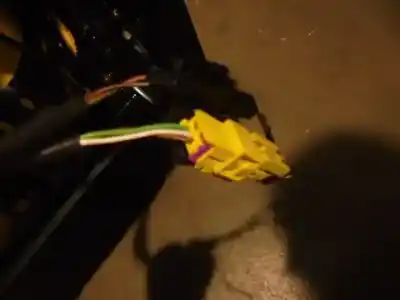 Автозапчастина б/у ліве передне сиділо для skoda superb (3v3) active посилання на oem iam   