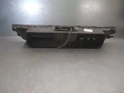 Автозапчастина б/у аератор для skoda superb (3v3) active посилання на oem iam 3v0820951e  