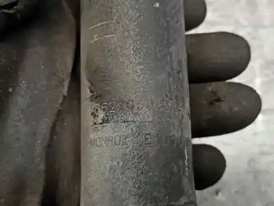 Second-hand car spare part right rear shock absorber for dacia duster ambiance 4x2 oem iam references 562105043r  