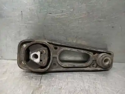 Second-hand car spare part rear engine support for dacia duster ambiance 4x2 oem iam references 8200805813  