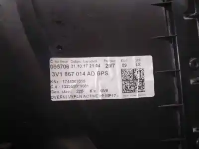 Автозапчастина б/у обработка передніх правіх дверей для skoda superb (3v3) active посилання на oem iam 3v1867012 5tas 3v1867014ad