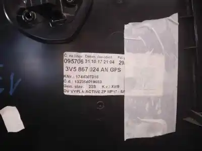 Автозапчастина б/у обликка задніх правіх дверей для skoda superb (3v3) active посилання на oem iam 3v5867212  3v5867024an