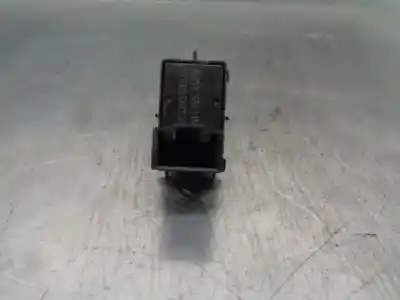 Автозапчастина б/у передній правий віконний вимикач для skoda superb (3v3) active посилання на oem iam 5g0959855k  