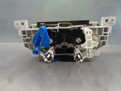 Second-hand car spare part heating / air conditioning control panel for dacia duster ambiance 4x2 oem iam references 6001551698  n108614n