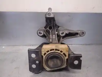 Second-hand car spare part right engine support for dacia duster ambiance 4x2 oem iam references 112849221r  