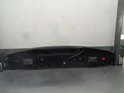 Автозапчастина б/у задне крило для renault clio ii fase ii (b/cb0) authentique посилання на oem iam 7700427352  