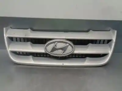 Автозапчасти б/у передняя решетка за hyundai matrix (fc) 1.5 crdi gls ссылки oem iam 8636117000