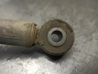 Second-hand car spare part right rear shock absorber for dacia duster ambiance 4x2 oem iam references 562105043r  e1010104