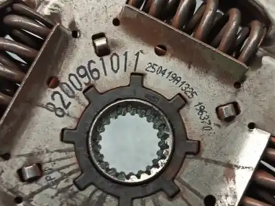 Second-hand car spare part clutch kit for dacia duster ambiance 4x2 oem iam references 8200961013  196373