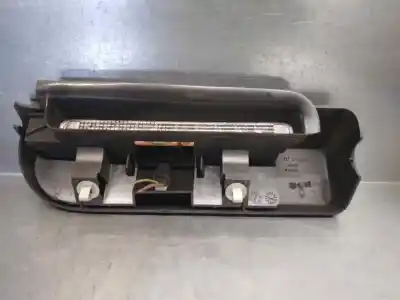 Peça sobressalente para automóvel em segunda mão farolim de travão central por opel combo familiar referências oem iam 09179553