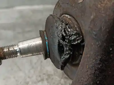 Second-hand car spare part front right knuckle for seat terra 0.9 oem iam references   