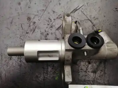 Автозапчастина б/у гальмівний насос для skoda superb i (3u4) 1.9 tdi посилання на oem iam 8e0611301e