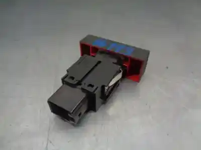 Pezzo di ricambio per auto di seconda mano avvertimento per seat leon st (5f8) reference plus riferimenti oem iam 5f0953235  