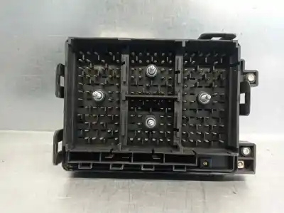 Second-hand car spare part fuse box unit for kia cerato 2.0 lx crdi familiar oem iam references 919552f040  