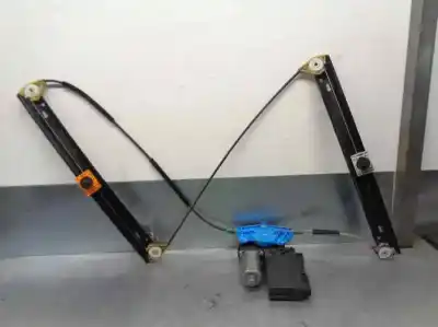 Peça sobressalente para automóvel em segunda mão elevador de vidros dianteiro direito por seat exeo berlina (3r2) 2.0 tdi referências oem iam 8e0837462c