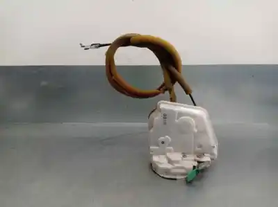 Second-hand car spare part front right door lock for mazda 2 (de_, dh_) 1.3 (de3fs) oem iam references dj0158310a