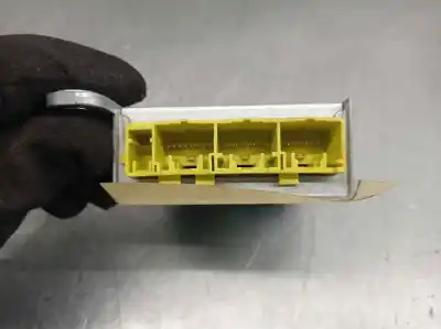 Second-hand car spare part airbag control unit for mazda 2 (de_, dh_) 1.3 (de3fs) oem iam references df7157k30b  