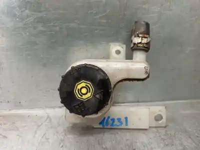 Second-hand car spare part brake fluid reservoir for mazda 2 (de_, dh_) 1.3 (de3fs) oem iam references df7143550b