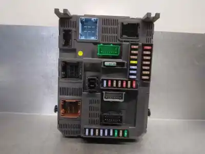 Second-hand car spare part fuse box unit for peugeot 208 active oem iam references 9678355980