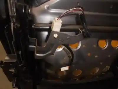 Peça sobressalente para automóvel em segunda mão assento dianteiro esquerdo por mazda 2 (de_, dh_) 1.3 (de3fs) referências oem iam dj018818063  dj018818063