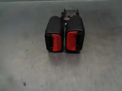 Pezzo di ricambio per auto di seconda mano gancio cintura posteriore sinistro per hyundai ix35 (lm, el, elh) 1.7 crdi riferimenti oem iam 898302y200