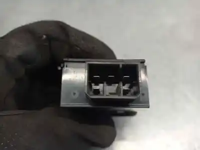Second-hand car spare part switch for ssangyong musso (fj) 2.9 d oem iam references 8137005000  