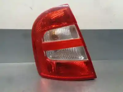 Tweedehands auto-onderdeel LINKER ACHTERLAMP voor SKODA FABIA (6Y2/6Y3)  OEM IAM-referenties 6Y6945111B  6Y6945095B