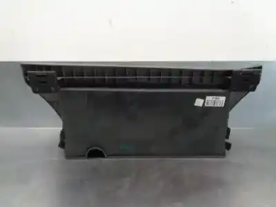Автозапчастина б/у бардачок для ssangyong rodius ii 2.0 xdi посилання на oem iam 7770021000