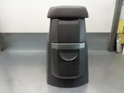 Автозапчасти б/у центральный подлокотник за ssangyong rodius ii 2.0 xdi ссылки oem iam 7790021501  