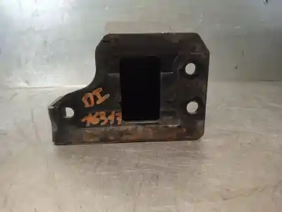 Pezzo di ricambio per auto di seconda mano supporto motore sinistro per ssangyong rodius ii 2.0 xdi riferimenti oem iam 2075021b00  