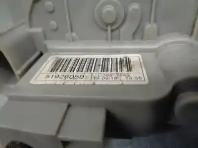 Peça sobressalente para automóvel em segunda mão fechadura da porta traseira esquerda por lancia ypsilon (402) 1.2 cat referências oem iam 51926059  