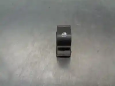 Second-hand car spare part right front power window switch for lancia ypsilon (402) 1.2 cat oem iam references 735500084