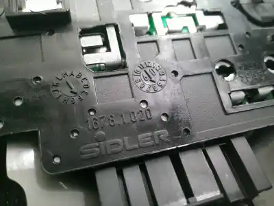 Автозапчастина б/у внутрішне світло для seat exeo st (3r5) (2009>) 2.0 tdi посилання на oem iam 8e0947135d  8e0951177