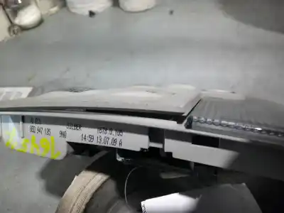 Автозапчастина б/у внутрішне світло для seat exeo st (3r5) (2009>) 2.0 tdi посилання на oem iam 8e0947135d  8e0951177