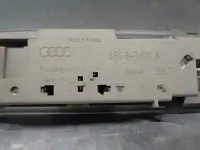 Автозапчасти б/у внутренний свет за seat exeo st (3r5) (2009>) 2.0 tdi ссылки oem iam 8p0947111a  