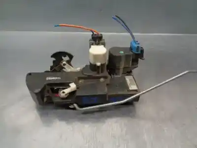 Second-hand car spare part left front door lock for opel frontera b basis oem iam references 134174  