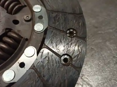 Автозапчасти б/у комплект сцепления за skoda rapid spaceback (nh1) 1.6 tdi ссылки oem iam 03l141025r  