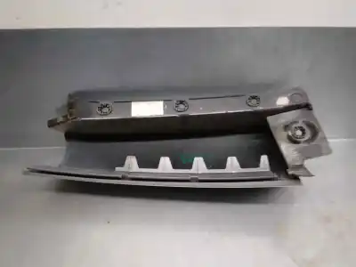 Second-hand car spare part rear decorative moulding for mini r55 clubman 16v cat oem iam references 51137167228  