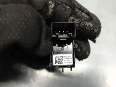 Peça sobressalente para automóvel em segunda mão botão / interruptor elevador vidro traseiro esquerdo por skoda superb combi (3v5) 2.0 tdi referências oem iam 5g0959855k  