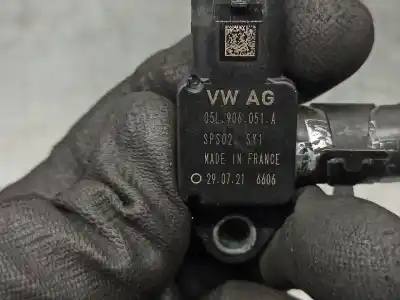 Peça sobressalente para automóvel em segunda mão sensor de pressão por skoda superb combi (3v5) 2.0 tdi referências oem iam 05l906051a  
